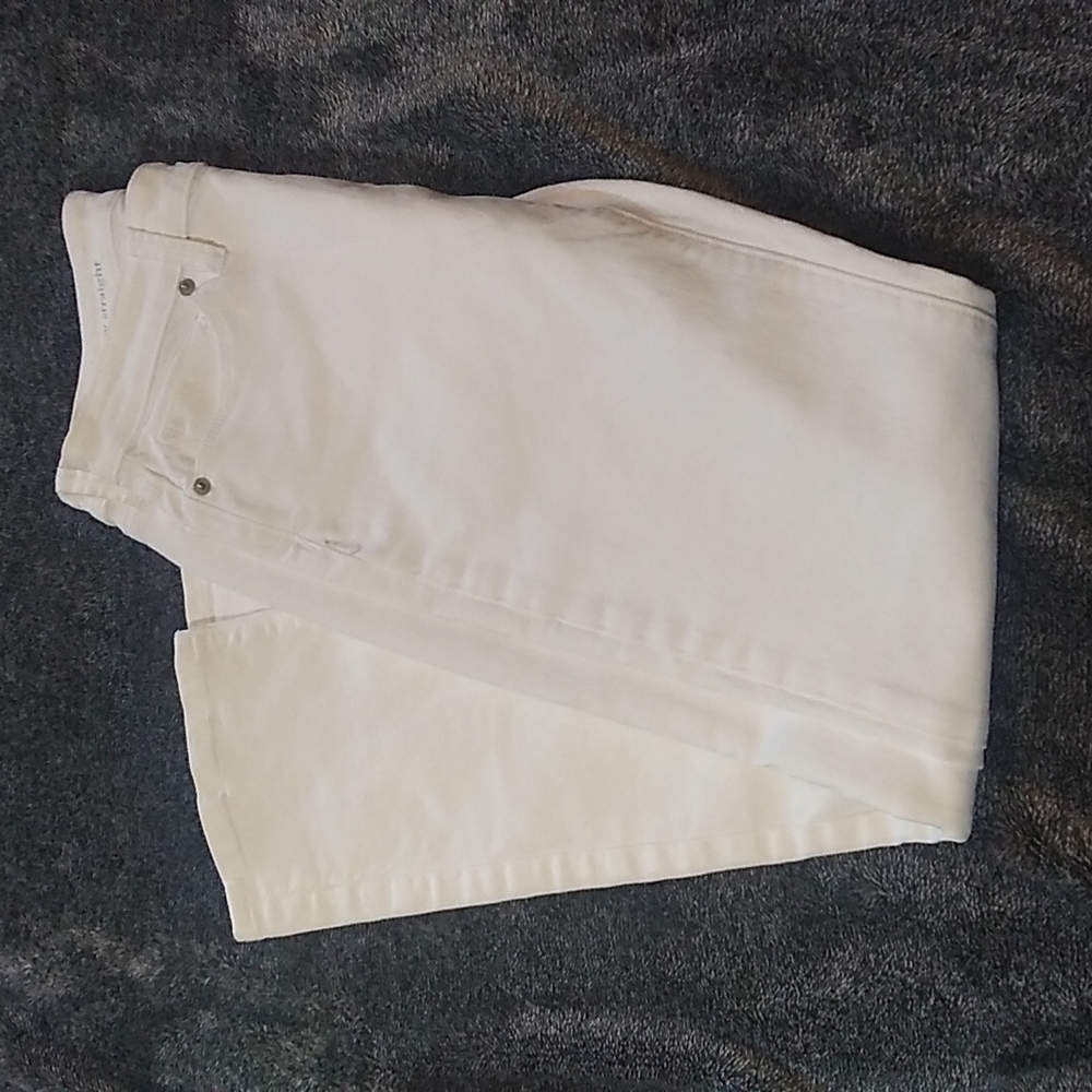LOFT curvy straight cream color five pocket jeans